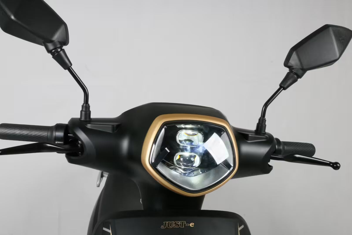 Just-e VIBE e-scooter elettrico con pedalata assistita